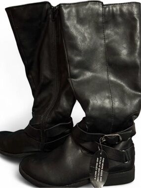 Black leather knee high boots with buckle detail new with tags Size: 5 1/2
